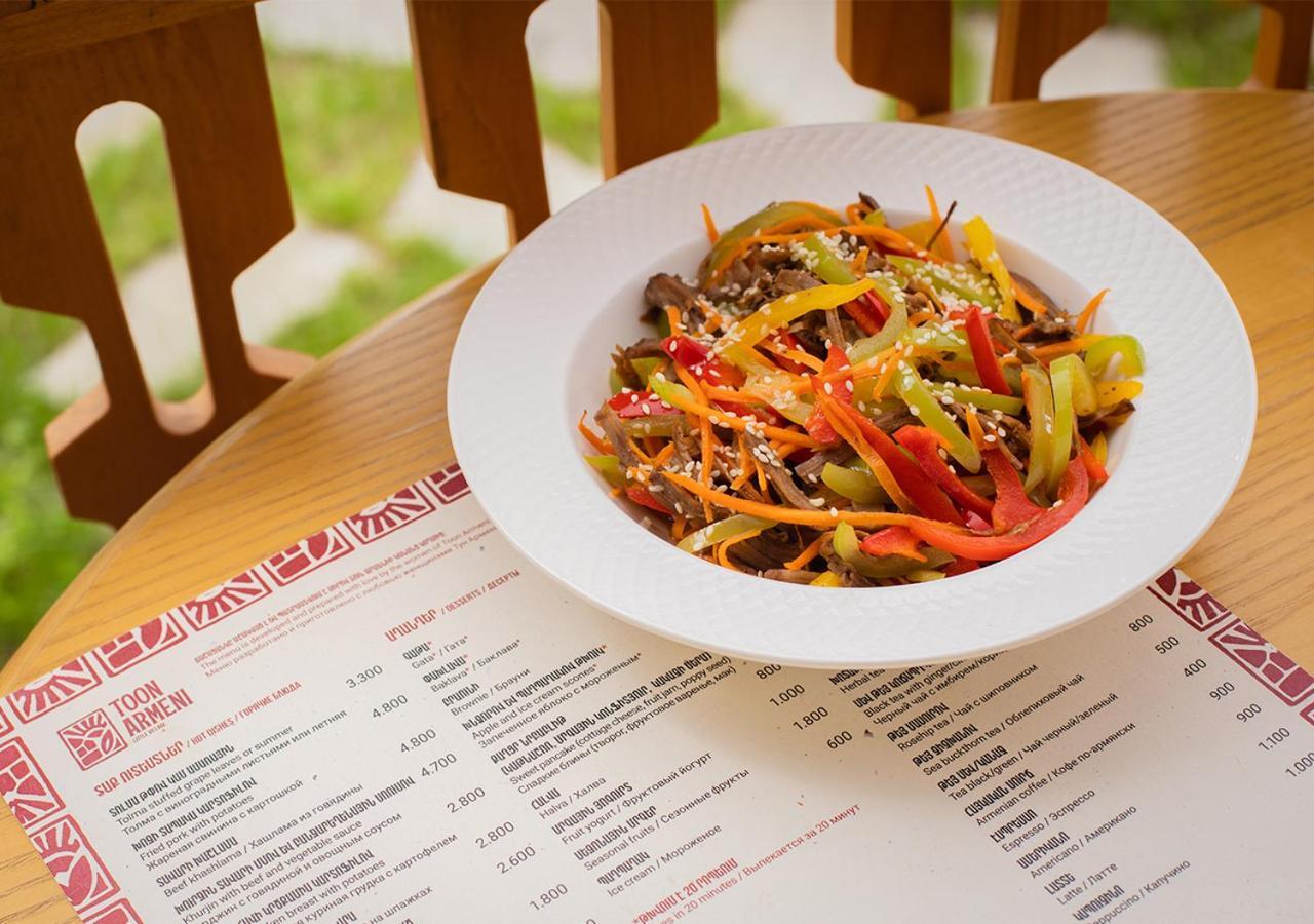 Toon Armeni Guest House 迪利然 外观 照片